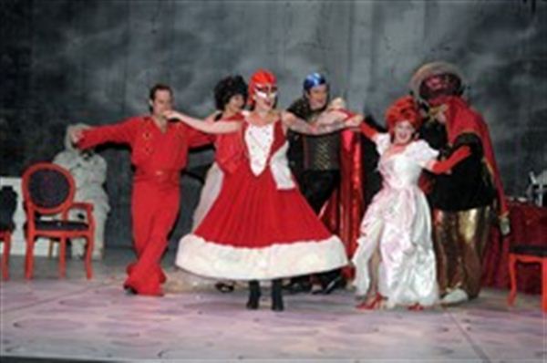 Opera Della Luna - Die Fledermaus