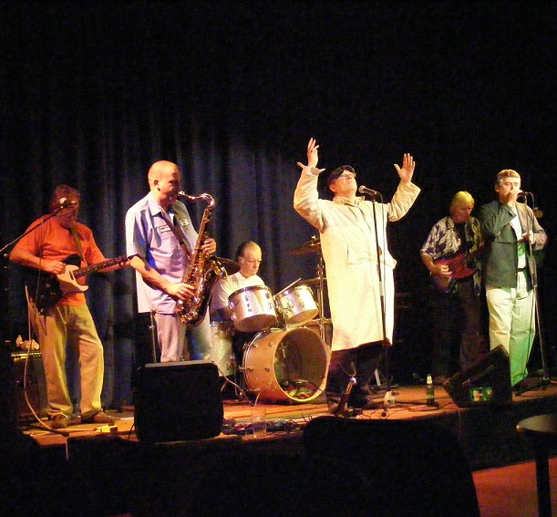 Junco Partners Live in the Foyer Bar