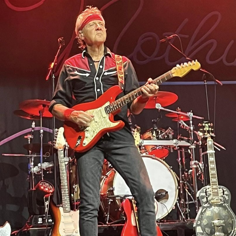 Money For Nothing: Tribute to Dire Straits