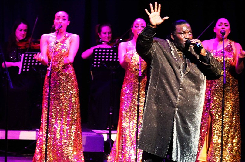 Barry White: Let The Music Play